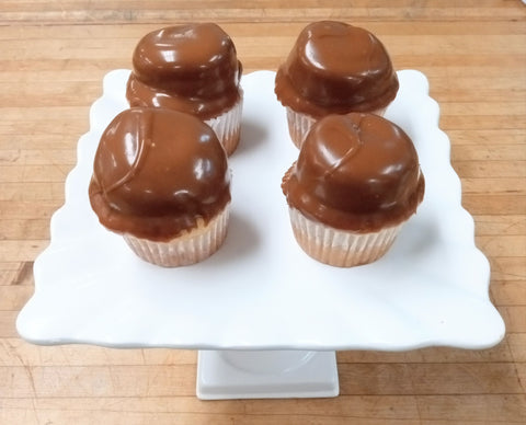 Caramel Dipped Vanilla Cupcakes