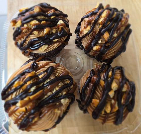 Chocolate Caramel Pretzel Crunch Cupcakes